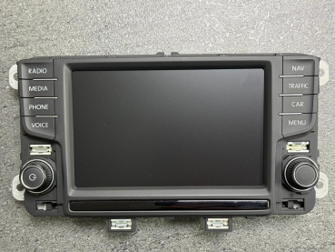 Reparatur VW Discover / Composition Media Anzeigen- und Bedieneinheit TYP APU LED-Touchscreen-Display erneuern