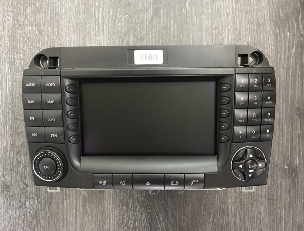 Reparatur Mercedes Benz W251 R-Klasse Comand APS NTG 2 Navigationssystem Gerät friert ein / lässt sich nicht bedienen
