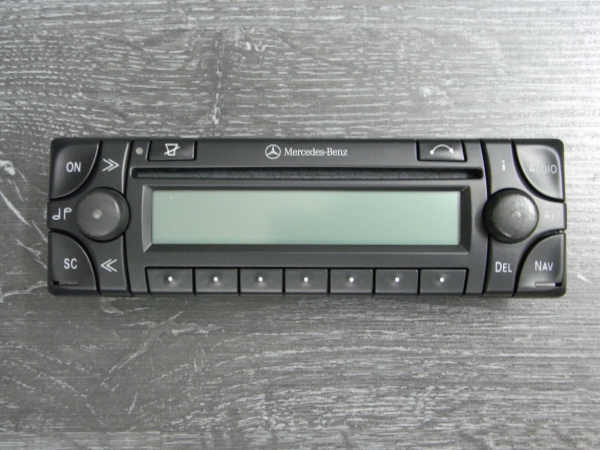 Reparatur Mercedes Benz APS 30 Navigationsradio BE4700 / BE4715 W210 E-Klasse "Tasten ohne Funktion"